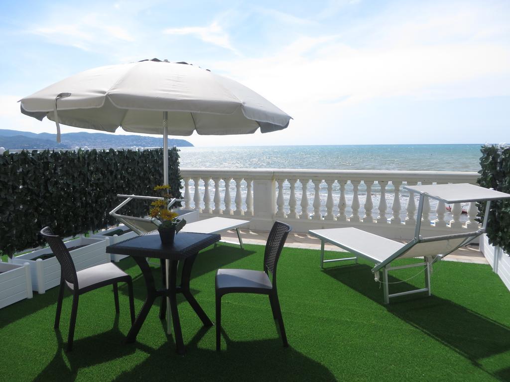 Aparthotel Il Lido Giannella Habitación foto